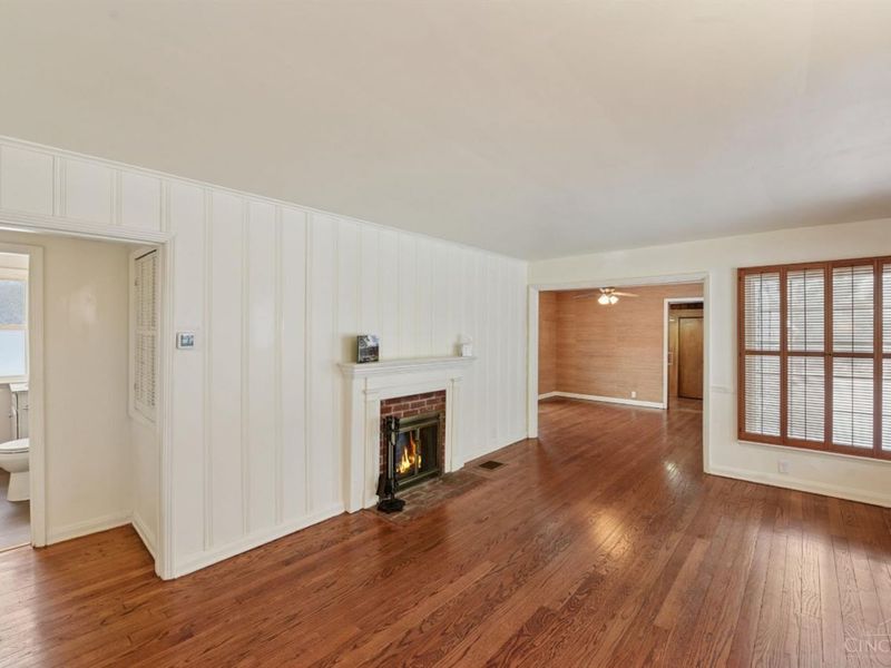 335 Albion Avenue, Glendale, OH 45246 Photo 2