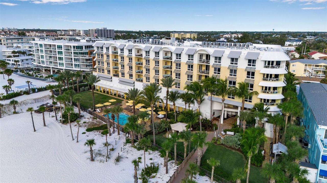 915 Seaside Drive, Unit 410, Weeks, Sarasota, FL 34242 Photo