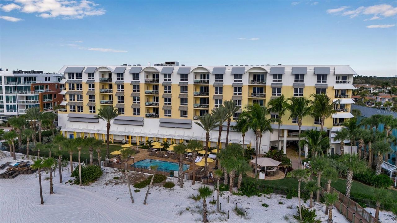 915 Seaside Drive, Unit 410, Weeks, Sarasota, FL 34242 Photo