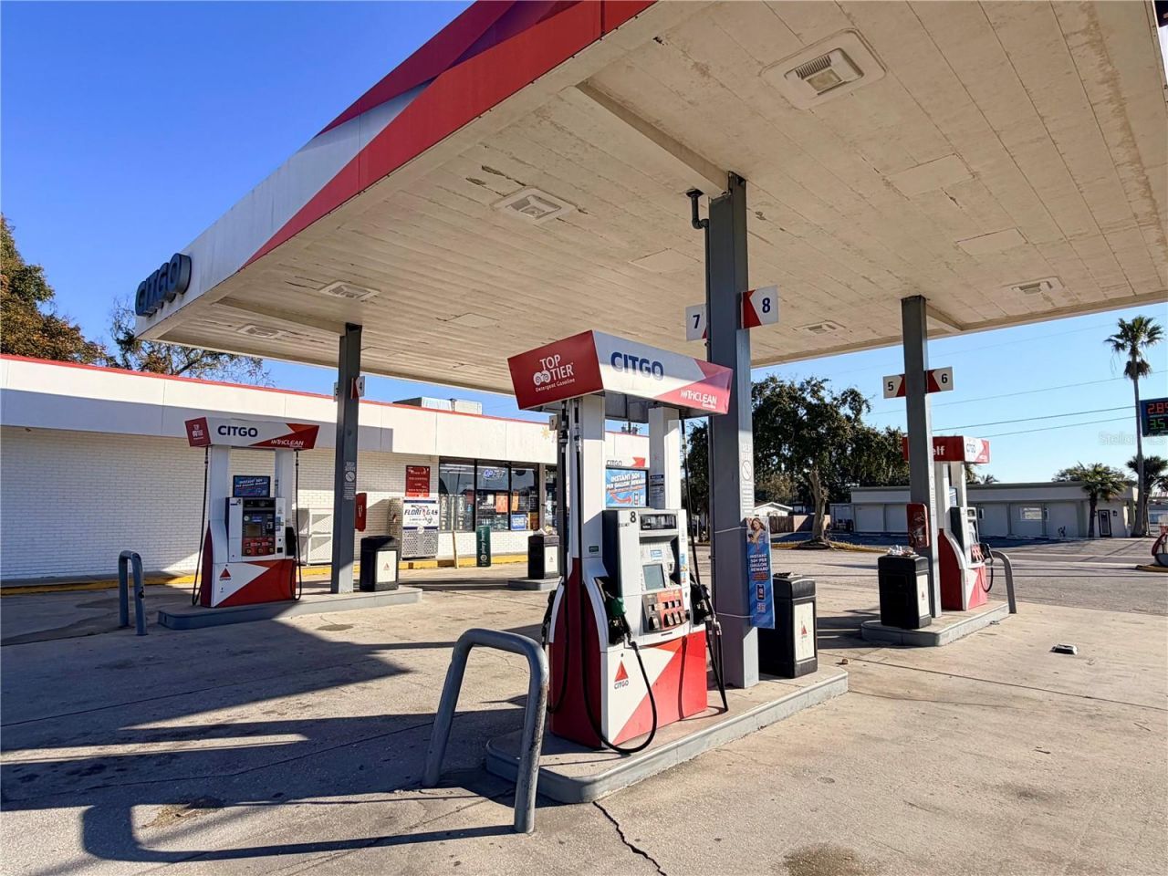 8431 E Colonial Drive, Orlando, FL 32817 Photo