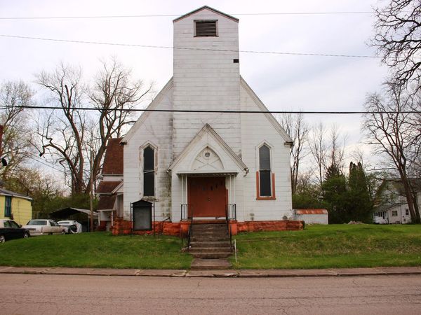 2425 Kenilworth Avenue, Springfield, OH 45505