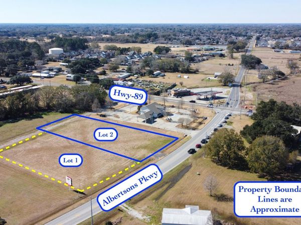 102-2 Albertson Parkway, Broussard, LA 70518