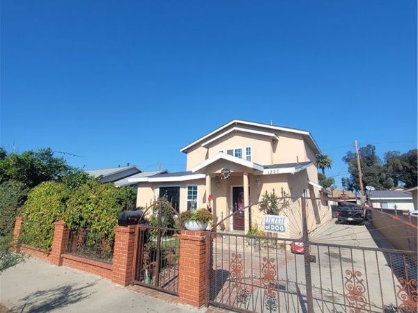 1327 W F, Wilmington, CA 90744