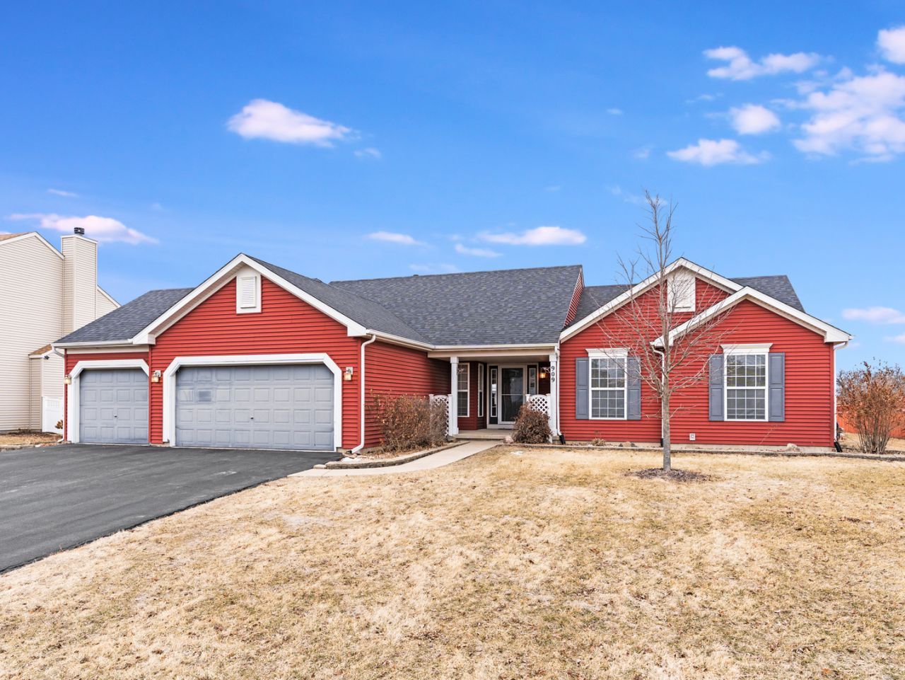 909 W Northwind Drive, Sandwich, IL 60548 Main Photo