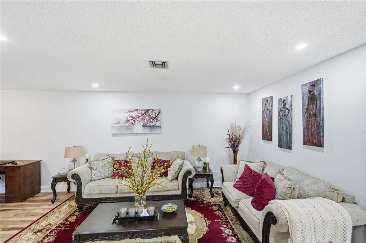 1017 Pheasant Run Drive, Unit D, Fort Pierce, FL 34982 Photo