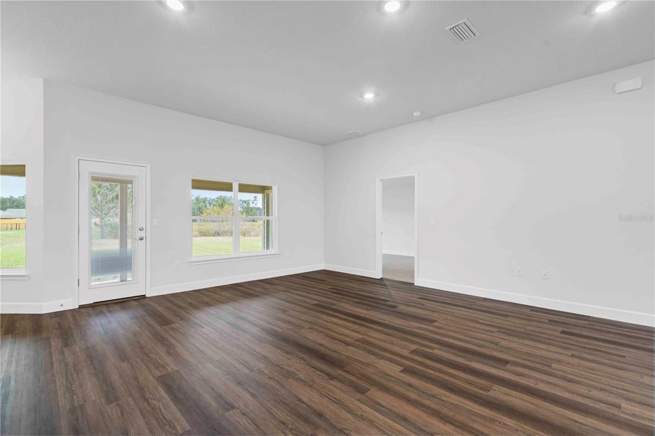 483 SW Bellflower Drive, Lake City, FL 32024 Photo