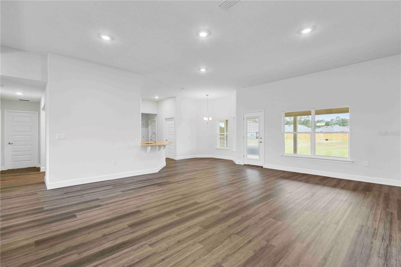 483 SW Bellflower Drive, Lake City, FL 32024 Photo