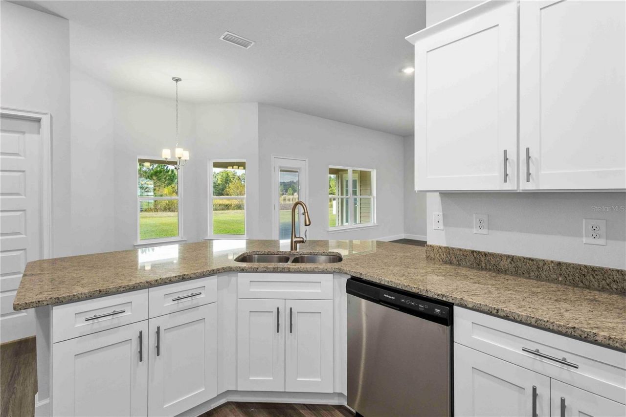 483 SW Bellflower Drive, Lake City, FL 32024 Photo