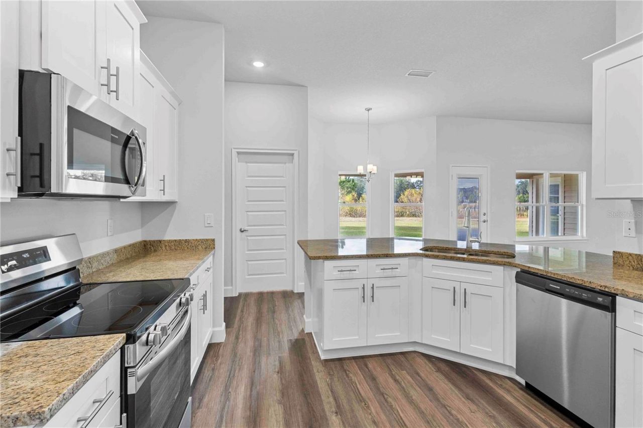 483 SW Bellflower Drive, Lake City, FL 32024 Photo