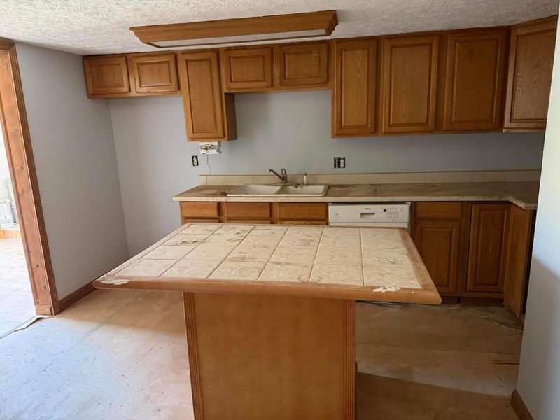 2808 Drake Road, Columbus, OH 43219 Photo 9