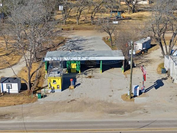 703 Avenue D, Moody, TX 76557