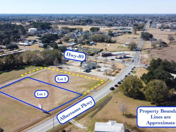 102-1 Albertson Parkway, Broussard, LA 70518