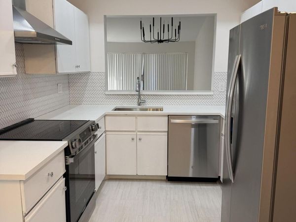 5021 Oak Hill Lane, Unit 123, Delray Beach, FL 33484