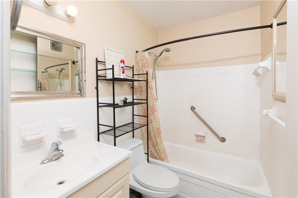 1920 NE 51st Court, Unit 208, Fort Lauderdale, FL 33308 Photo