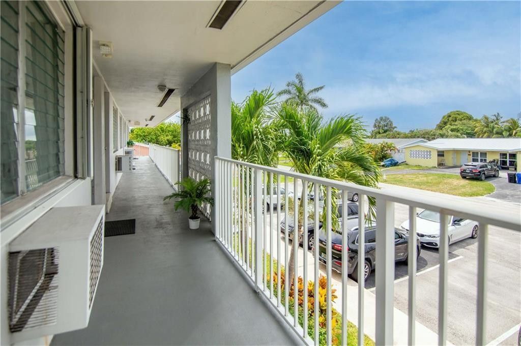 1920 NE 51st Court, Unit 208, Fort Lauderdale, FL 33308 Photo