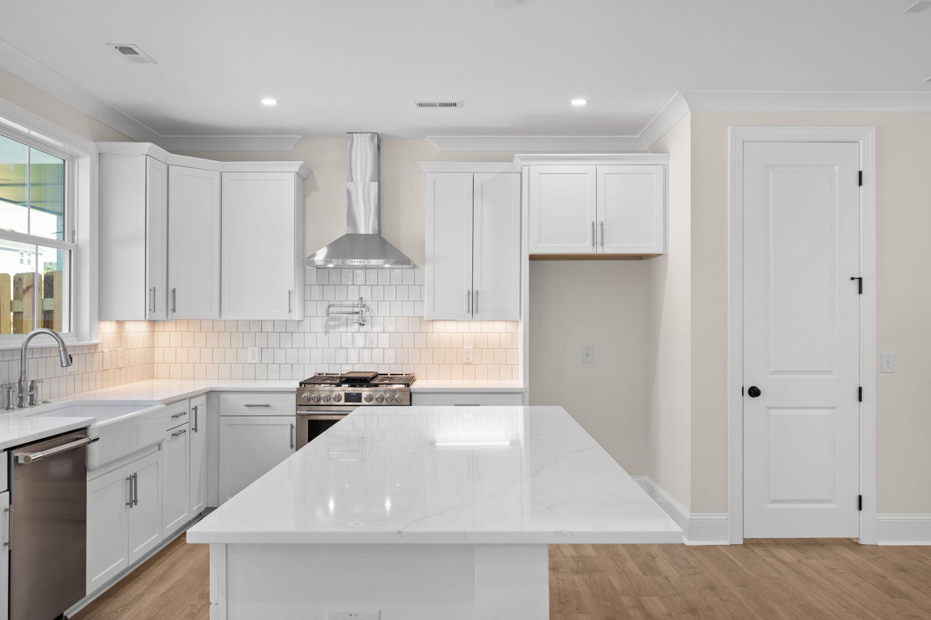 313 Livewell Court Photo 23