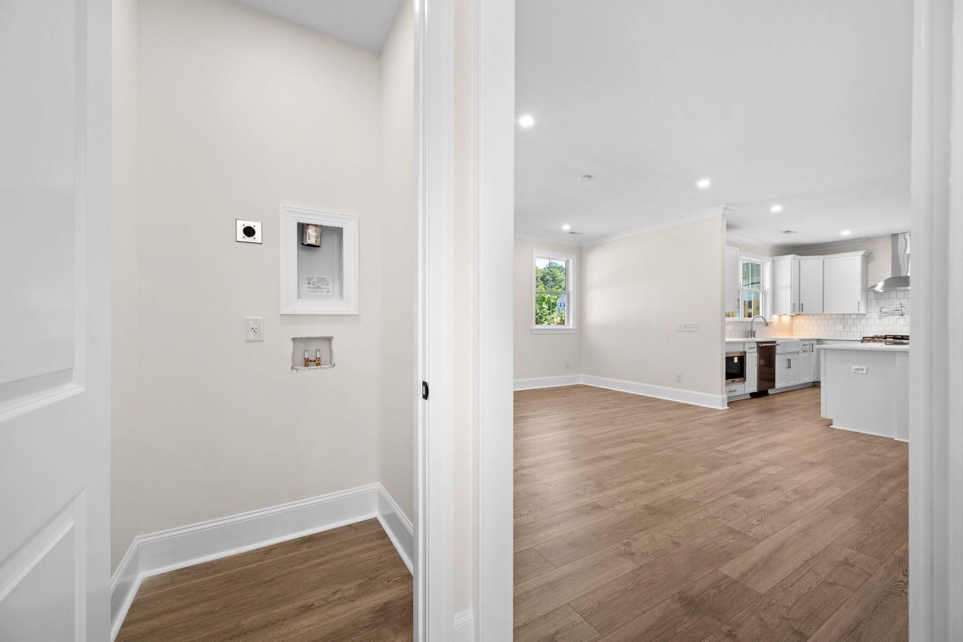 313 Livewell Court Photo 31