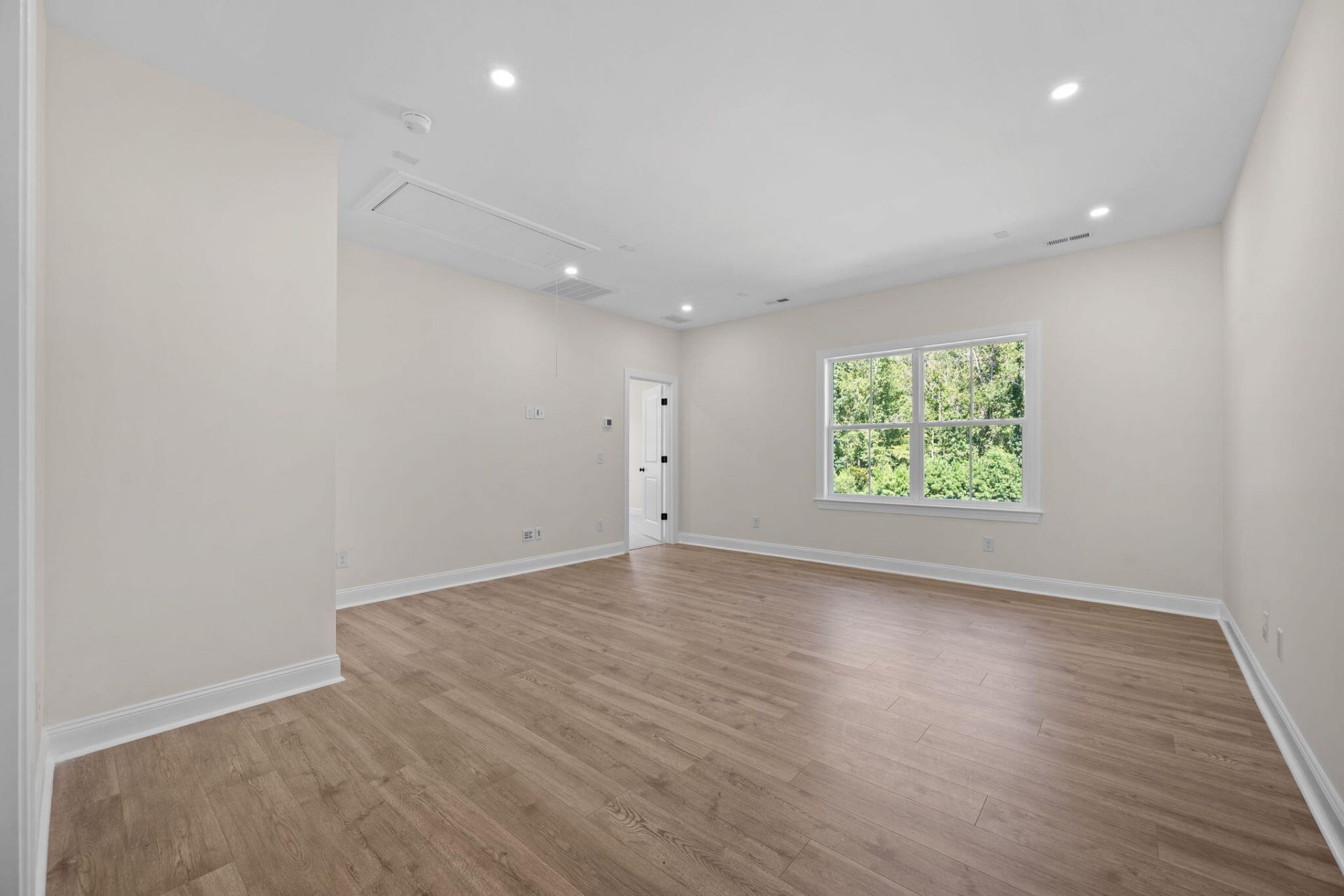 313 Livewell Court Photo 42