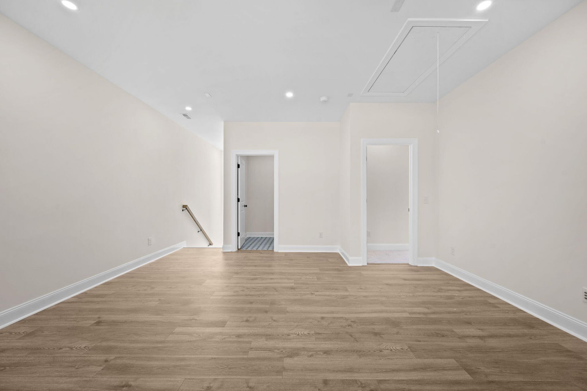 313 Livewell Court Photo 43