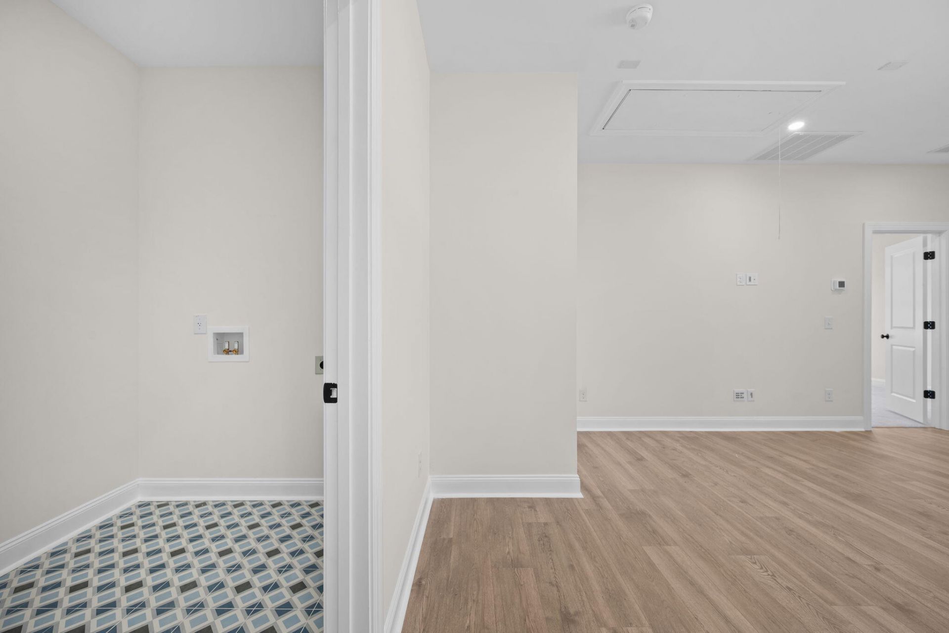 313 Livewell Court Photo 44