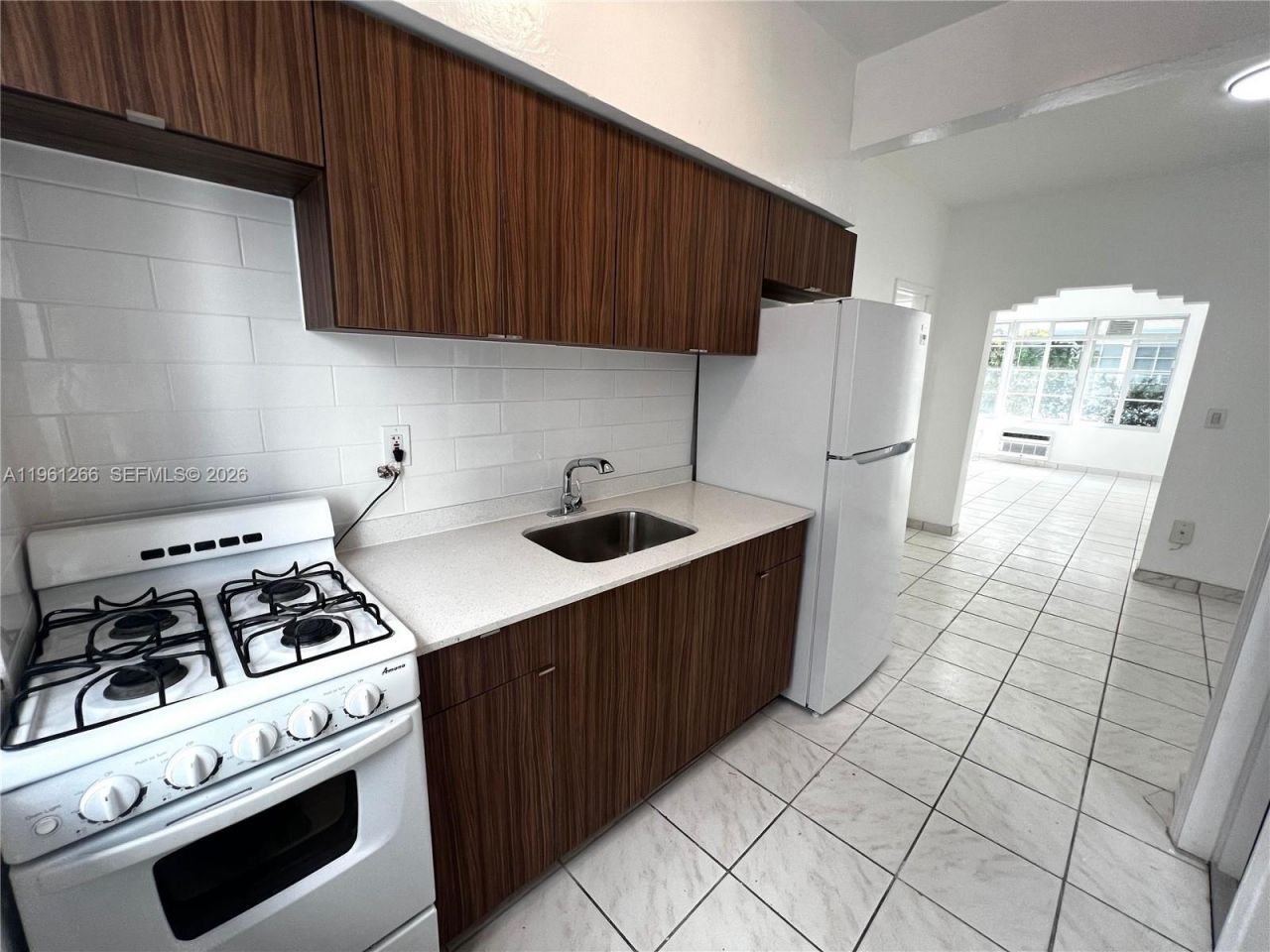 1132 Pennsylvania Ave, Unit 3, Miami Beach, FL 33139 Photo