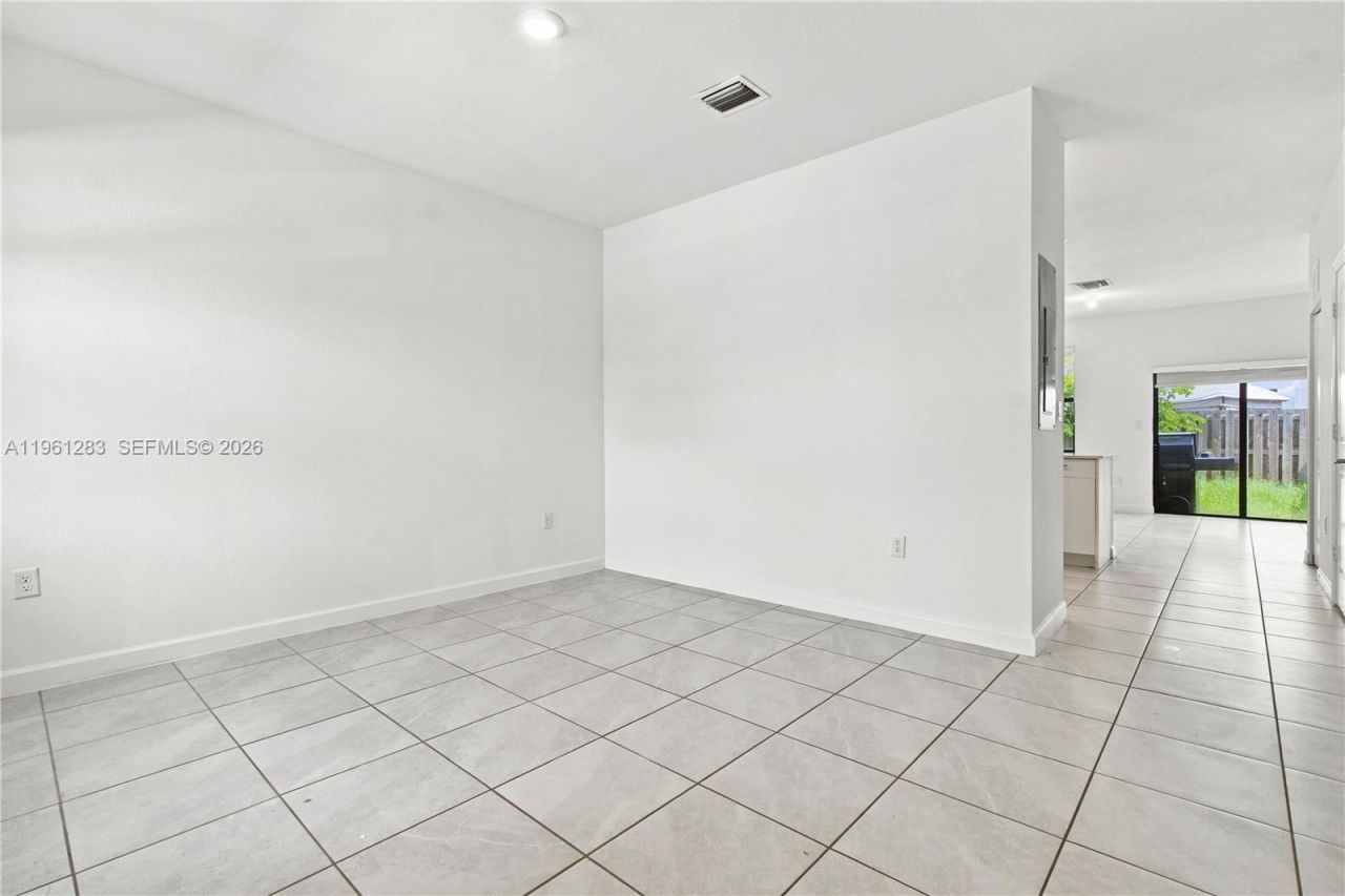 11831 SW 246th Ter, Homestead, FL 33032 Photo