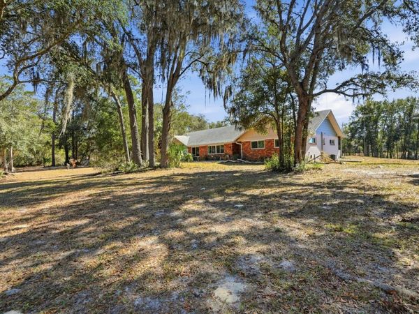 1500 W FRENCH AVENUE, ORANGE CITY, FL 32763