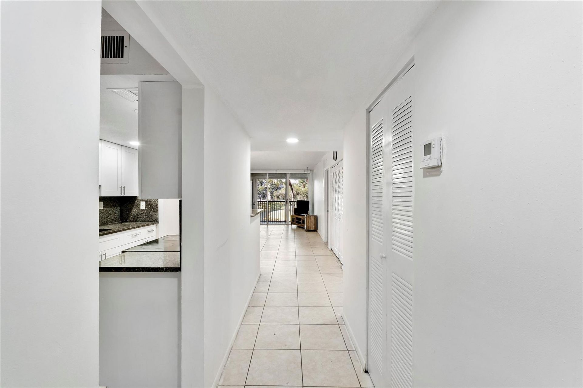 3341 NW 47th Terrace, Unit 206, Lauderdale Lakes, FL 33319 Photo