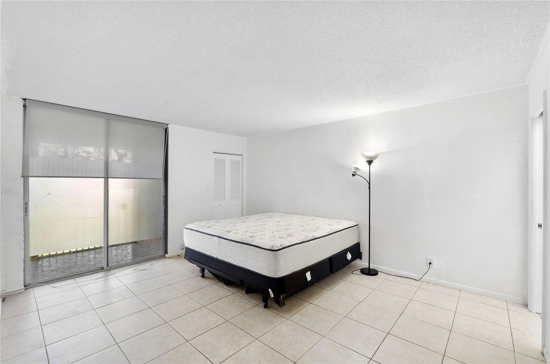 3341 NW 47th Terrace, Unit 206, Lauderdale Lakes, FL 33319 Photo