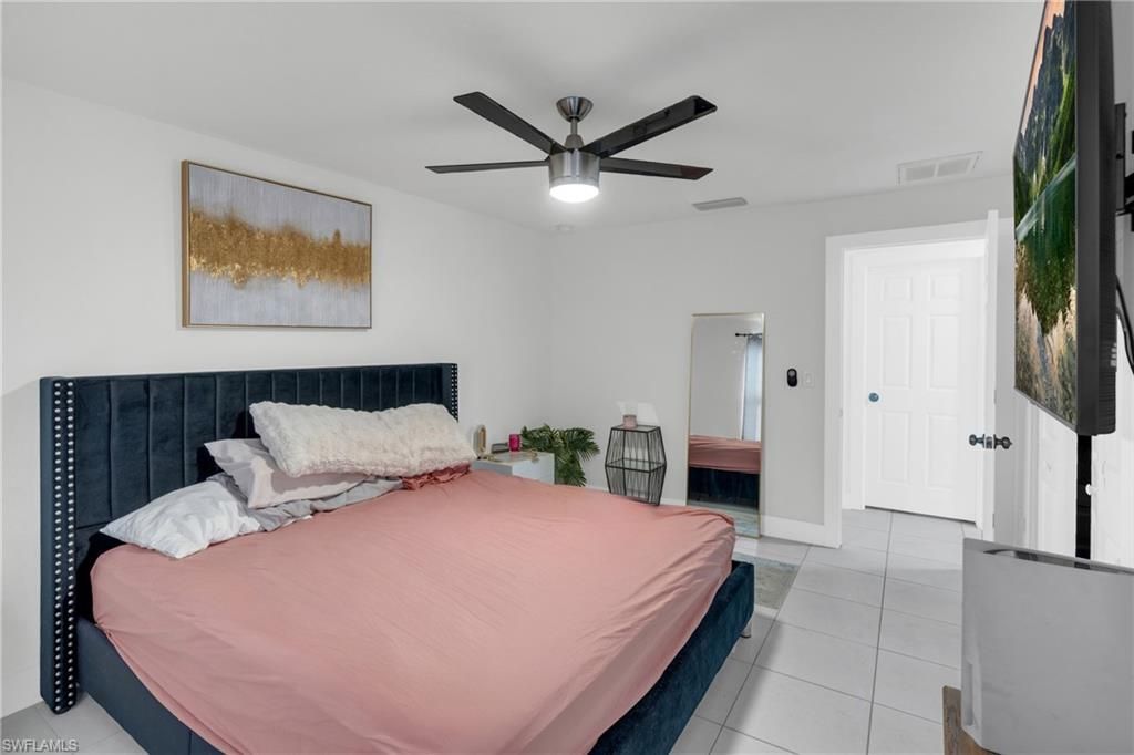 1327 NE 12th Ave , Cape Coral, FL 33909 Photo