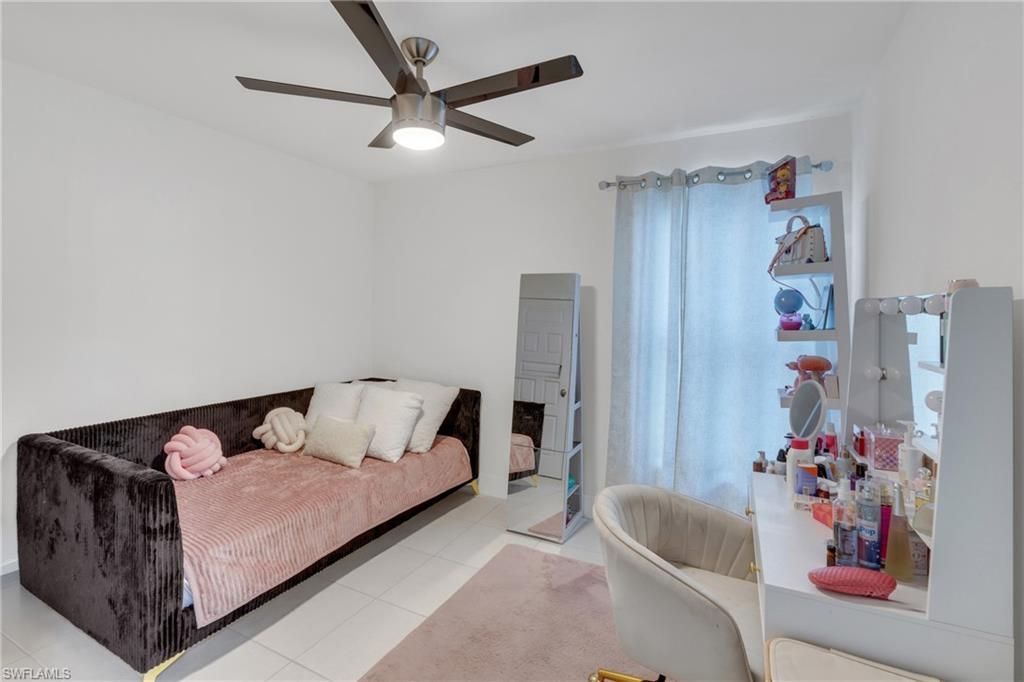 1327 NE 12th Ave , Cape Coral, FL 33909 Photo