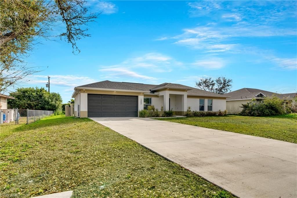 1327 NE 12th Ave , Cape Coral, FL 33909 Photo