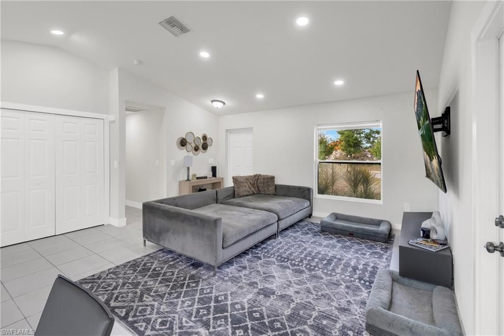 1327 NE 12th Ave , Cape Coral, FL 33909 Photo