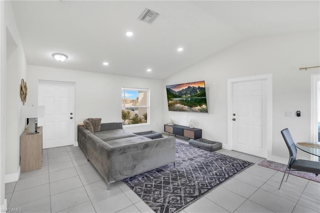 1327 NE 12th Ave , Cape Coral, FL 33909 Photo