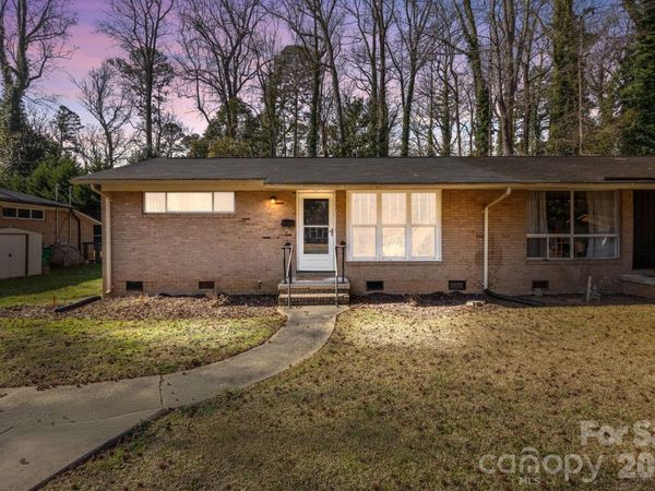 532 Blendwood Drive, Charlotte, NC 28215