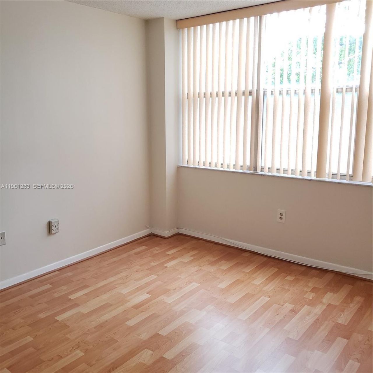 1200 NE Miami Gardens Dr, Unit 213W, Miami, FL 33179 Photo