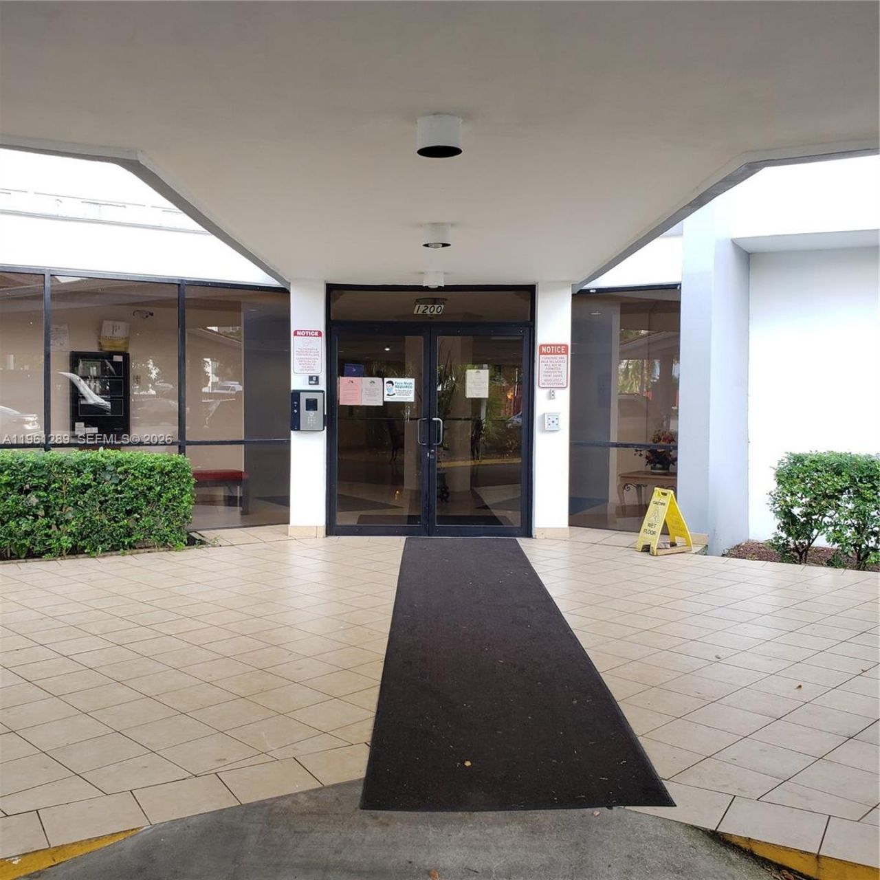 1200 NE Miami Gardens Dr, Unit 213W, Miami, FL 33179 Photo