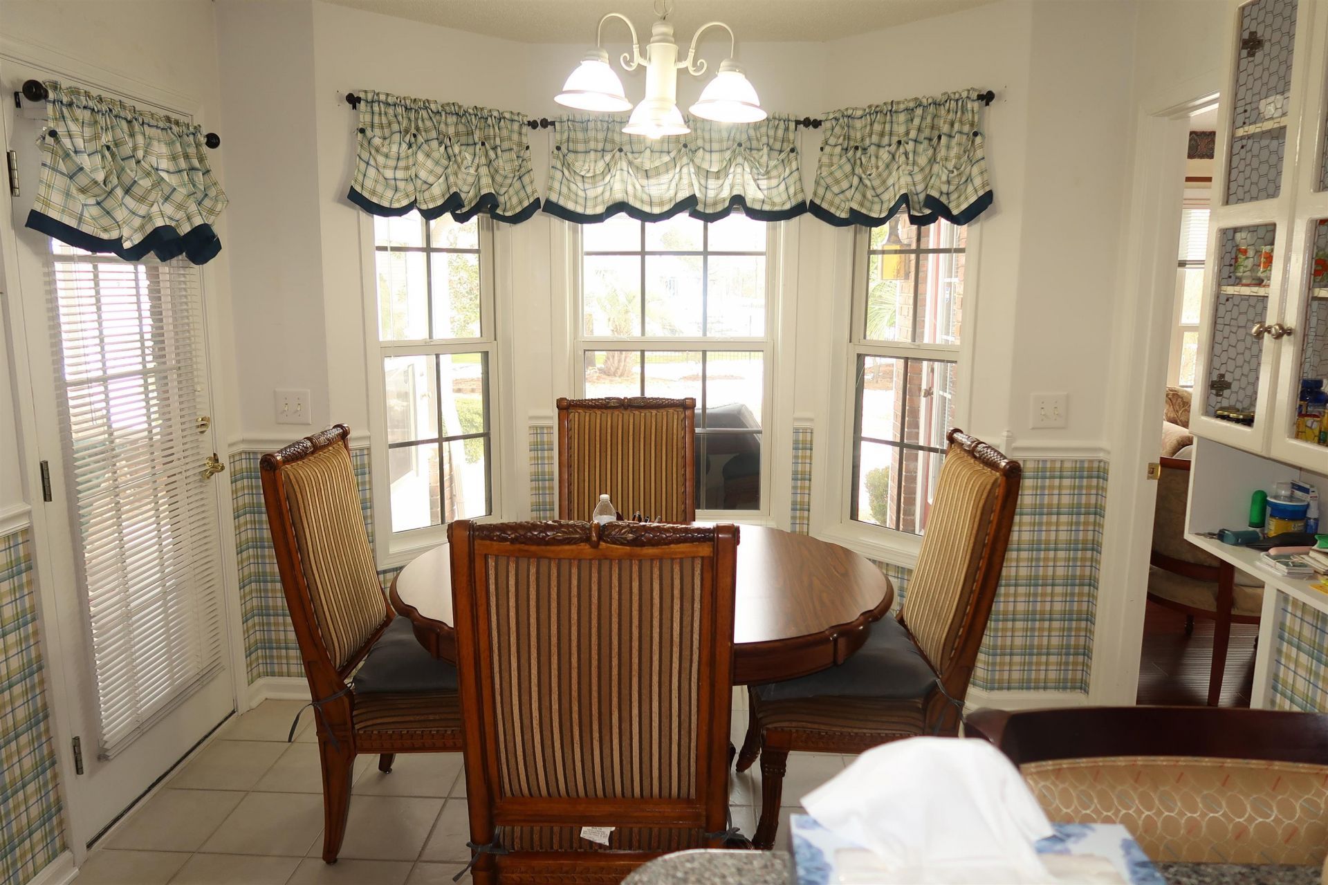 635 Bucks Trail Photo 8