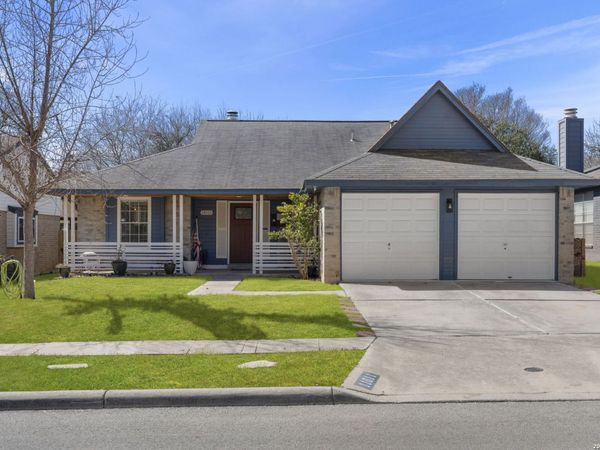 11011 Forest Crown, Live Oak, TX 78233