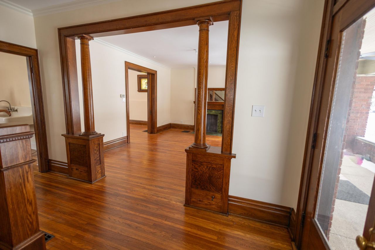 694 Wilson Avenue, Columbus, OH 43205 Main Photo