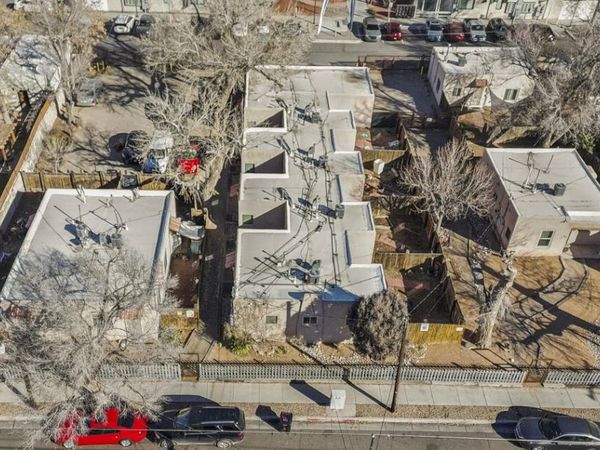 2307 New York Avenue SW, Albuquerque, NM 87104