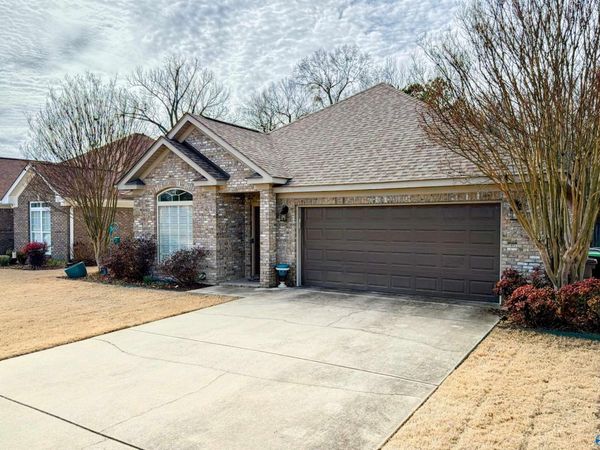 1523 Oak Lea Road SW, Decatur, AL 35603