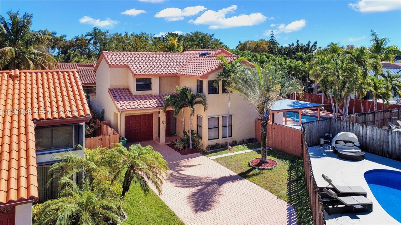 10031 SW 147th Pl, Miami, FL 33196 Photo