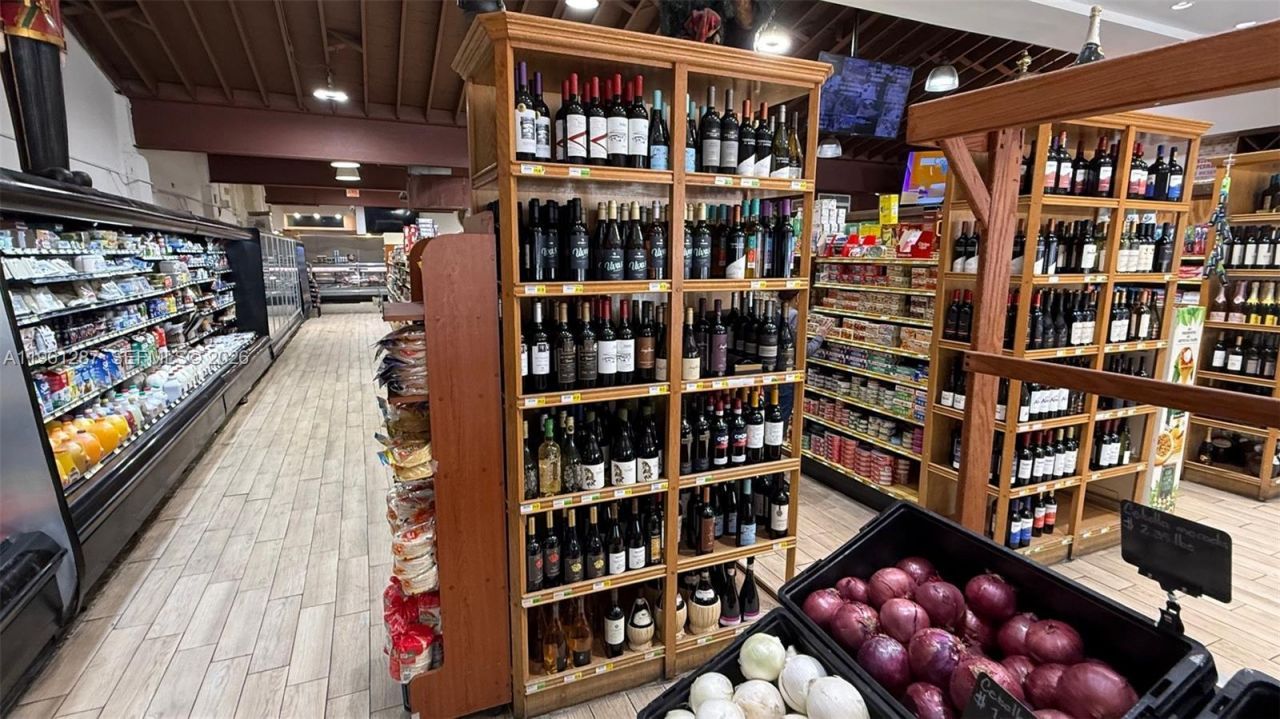 1305 SW 8th St, Miami, FL 33135 Photo