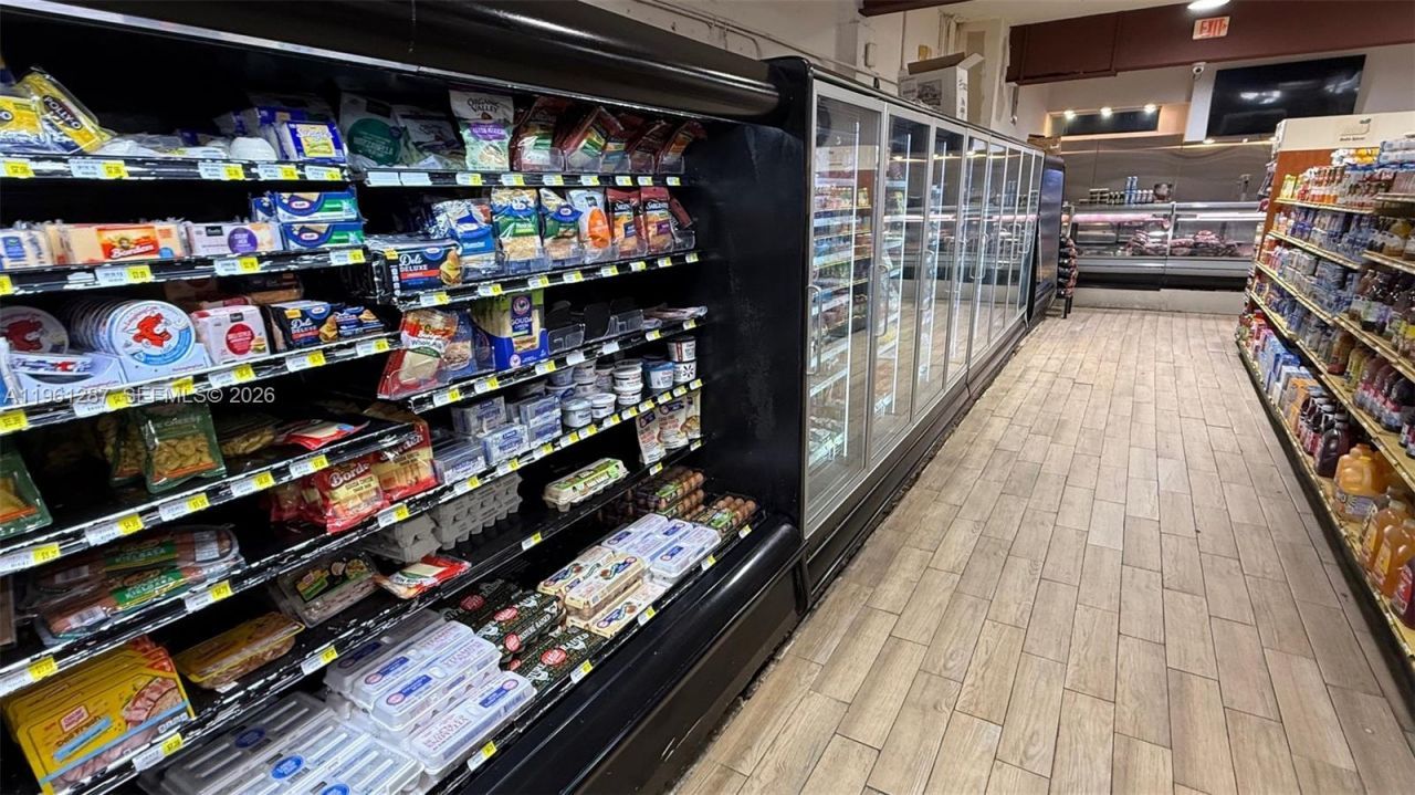 1305 SW 8th St, Miami, FL 33135 Photo