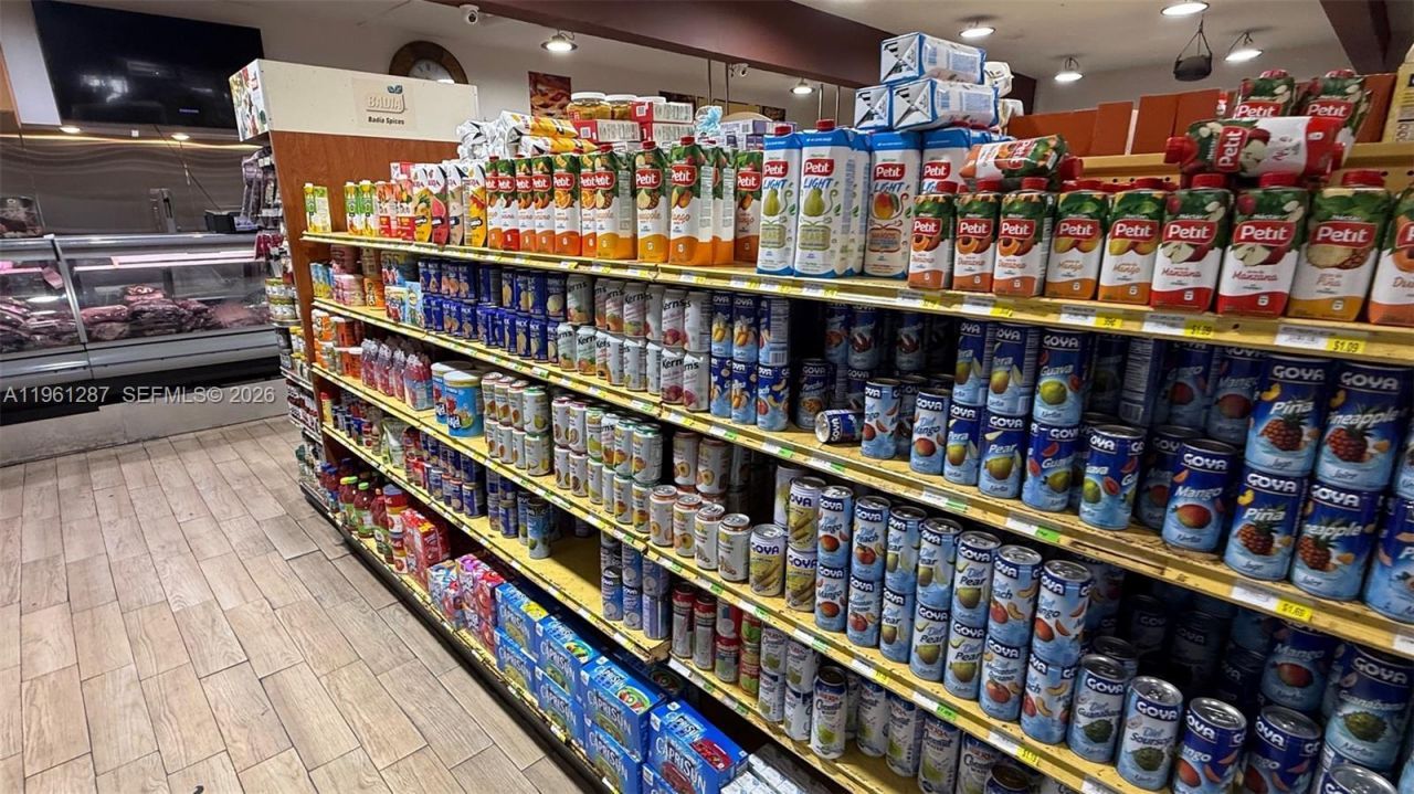 1305 SW 8th St, Miami, FL 33135 Photo