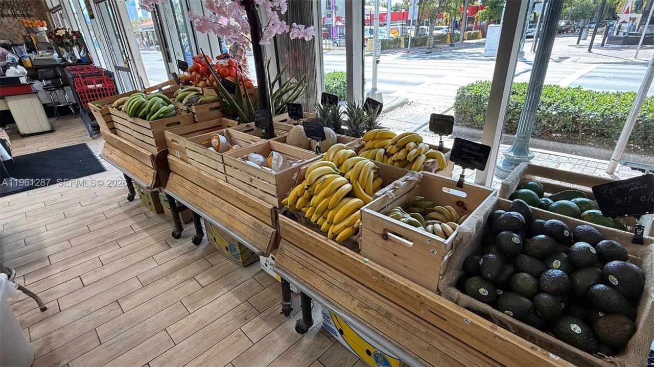 1305 SW 8th St, Miami, FL 33135 Photo