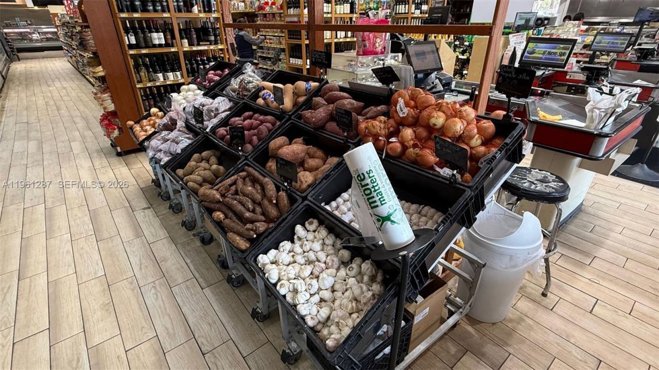 1305 SW 8th St, Miami, FL 33135 Photo