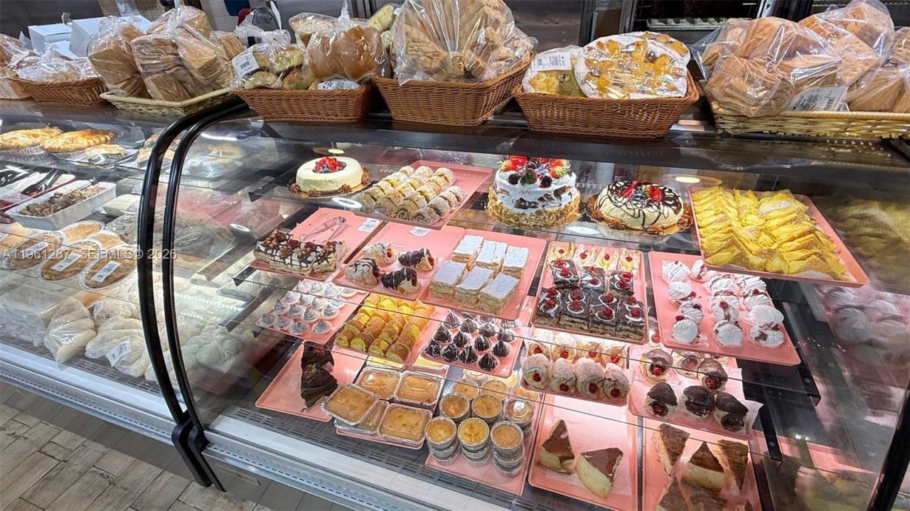 1305 SW 8th St, Miami, FL 33135 Photo