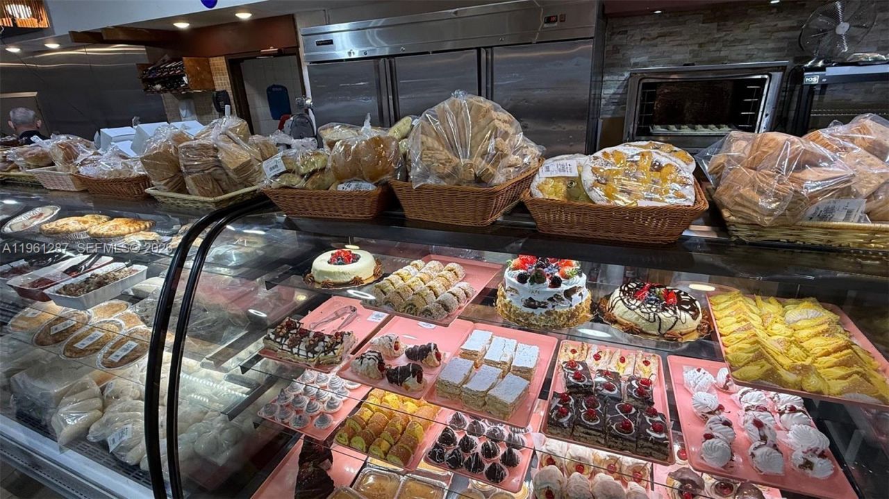 1305 SW 8th St, Miami, FL 33135 Photo